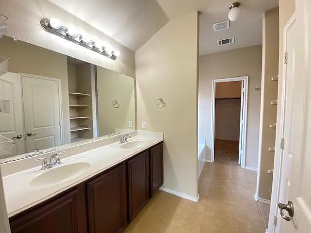 130 Meadow Crest Dr — Photo 13