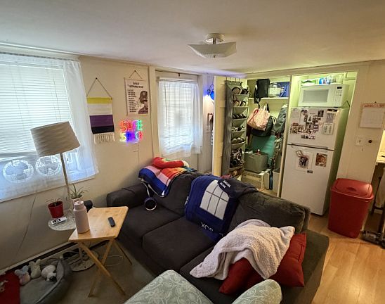 4th image of 410 Old Montague Rd APT 4