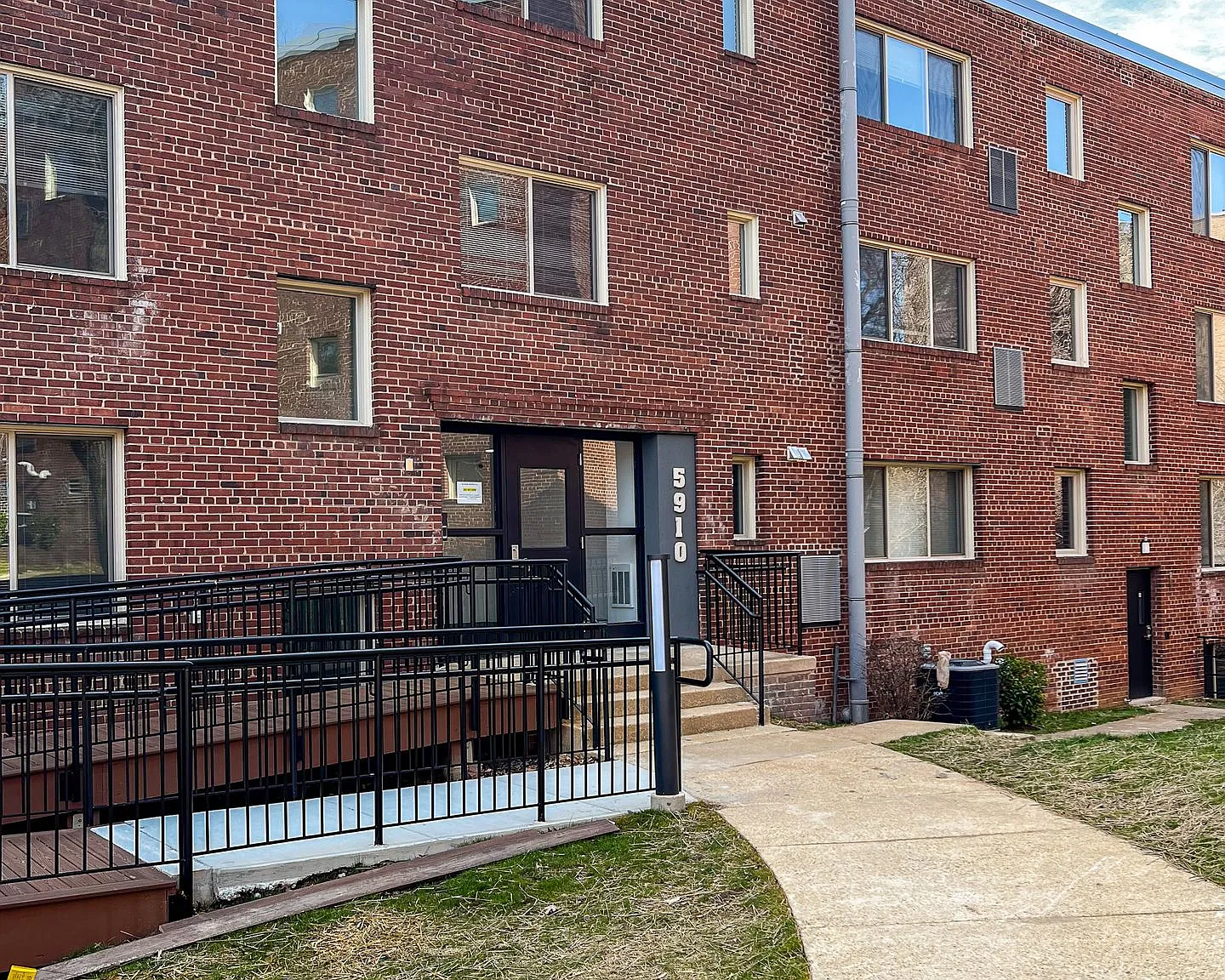 Welcome to The Doreen at 5910 14th St NW — Photo 2