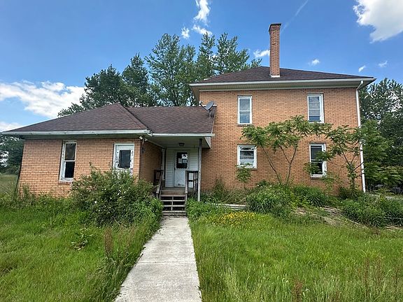 2nd image of 106 Lutz Dr
