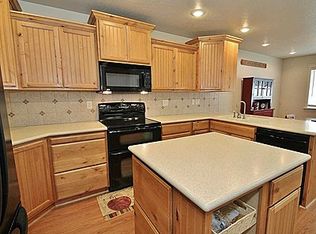 10069 W Sandy River Dr, Boise, ID 83709