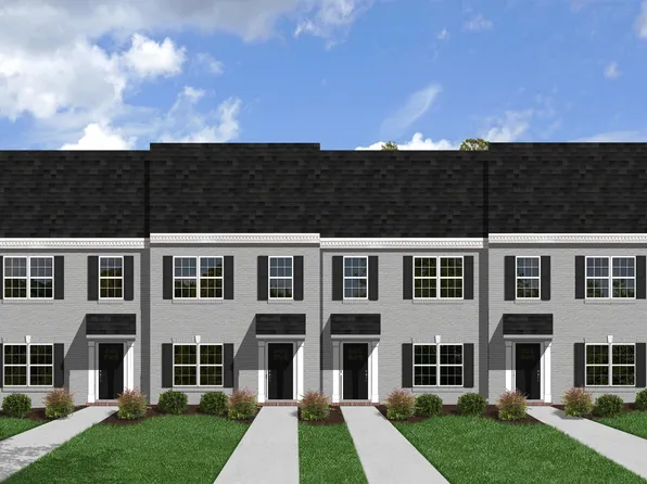 6866 Village Green Dr, Roanoke, VA 24019