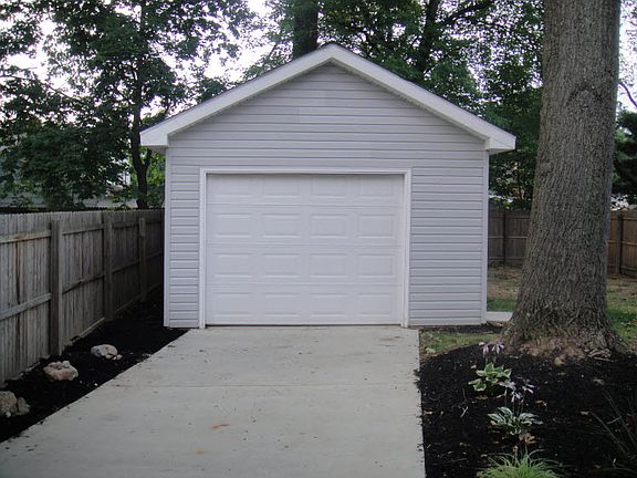 2nd image of 361 Birchwood Ave