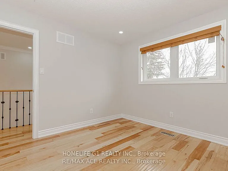 1319 Greenwood Cres — Photo 18