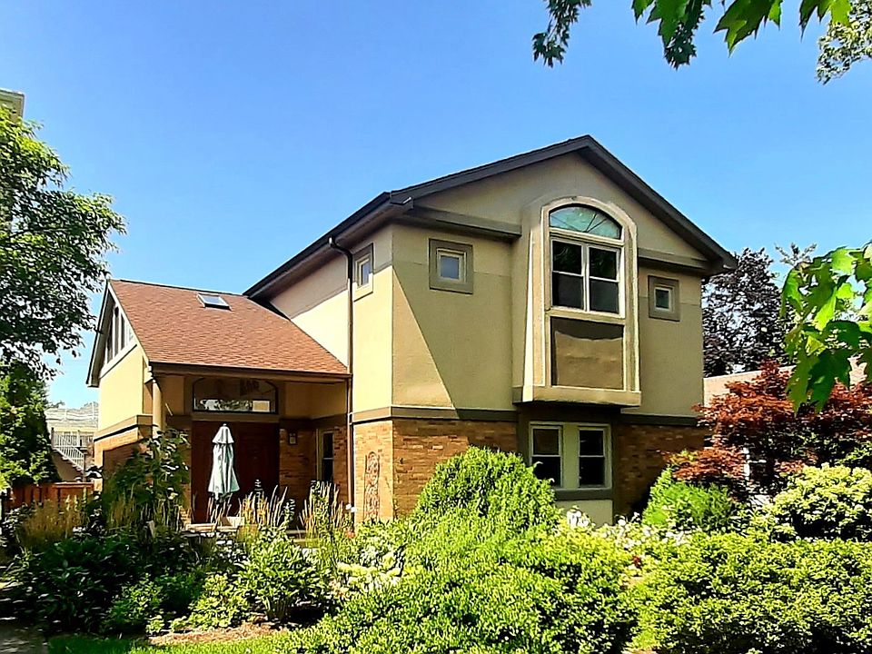 1st image of 1043 Woodbine Ave