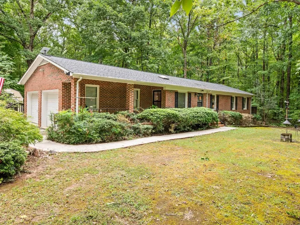 216 Whispering Wood Rd, Meherrin, VA 23954