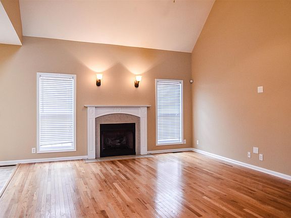 4th image of 575 Winding Bluff Way