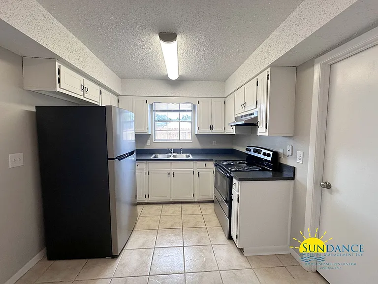 44 Wright Pkwy NW #A — Photo 3