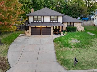 1406 E Maple St, Derby, KS 67037