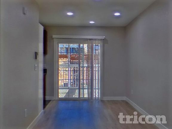 5th image of 2094 Fraser St