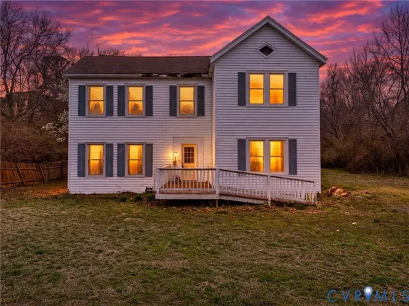 8571 Guinea Rd, Hayes, VA 23072