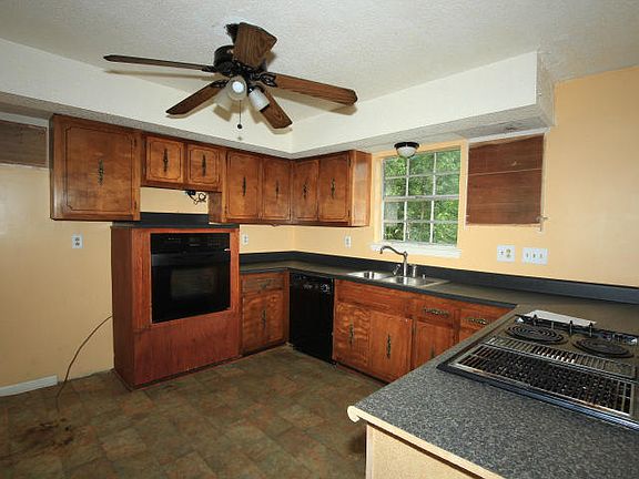 2nd image of 6942 Barter Dr #103