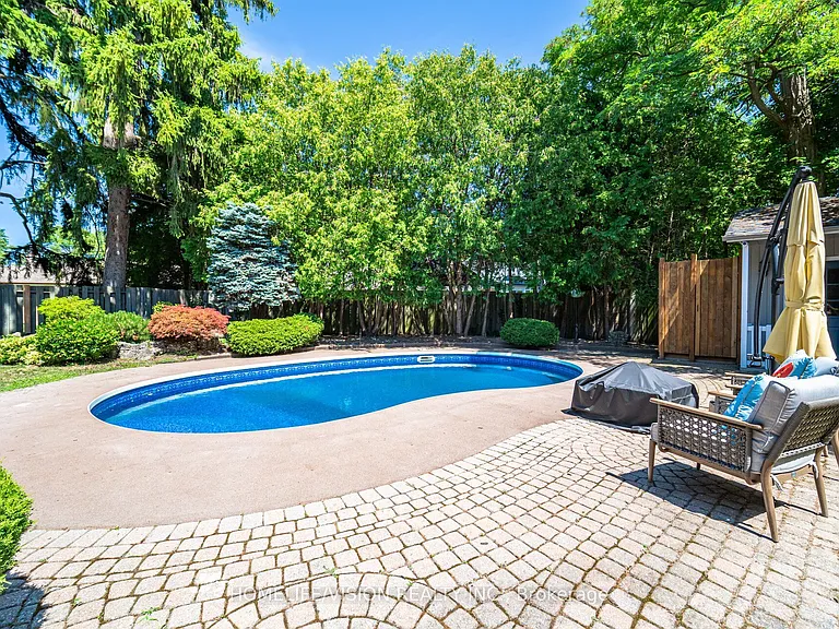 1298 Bunsden Ave — Photo 40