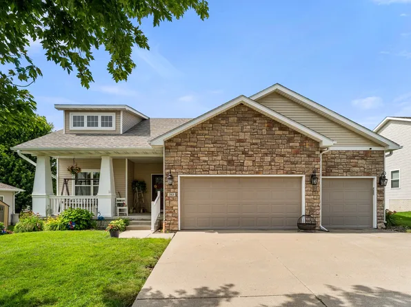 353 Georgetown Pl, Norwalk, IA 50211