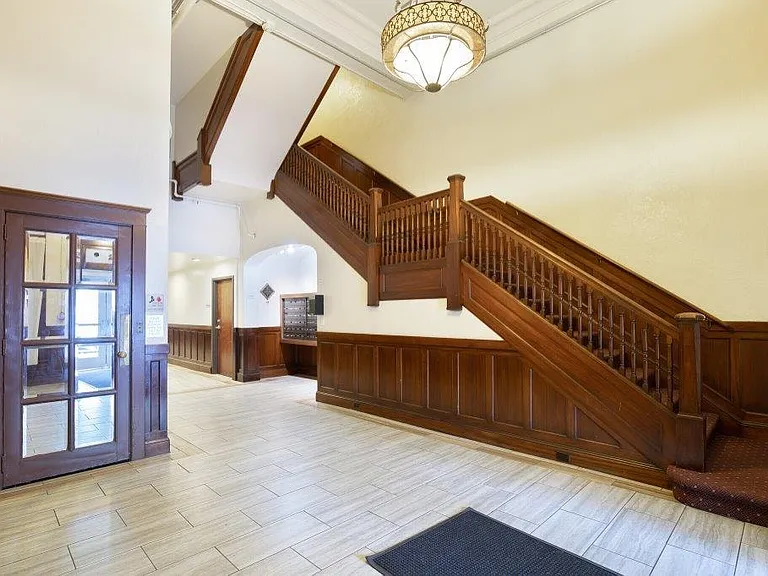 Shattuck Apartments — Photo 5