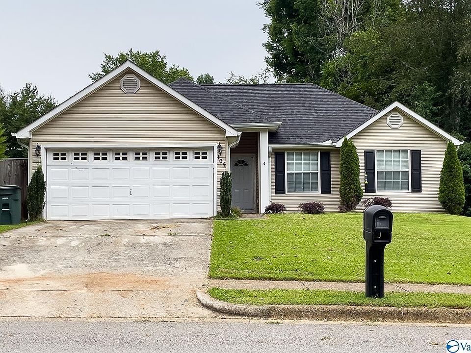 1st image of 104 Cypress Creek Dr