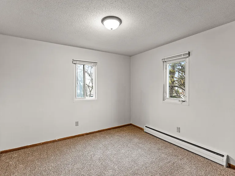 647 37th Ave NE #203 — Photo 6