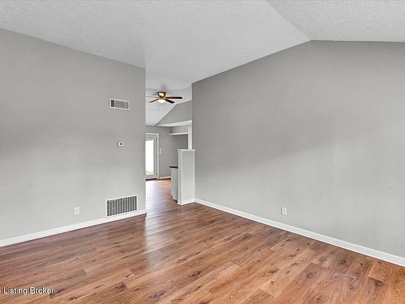5th image of 13610 Tennis Blvd