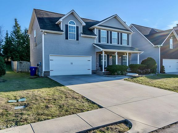 3rd image of 8512 Golden Cloud Ln