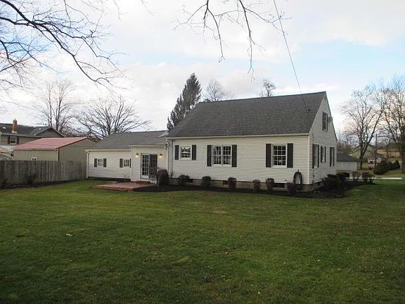 4th image of 108 Plum St