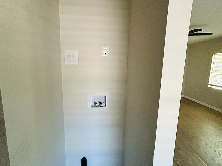 1145 Oakhill St #A — Photo 6
