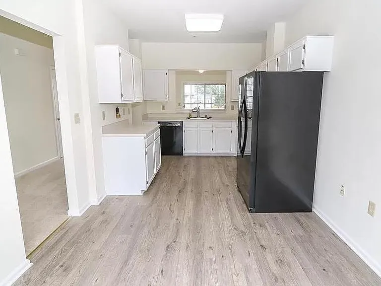 2305 Montauk Dr — Photo 7