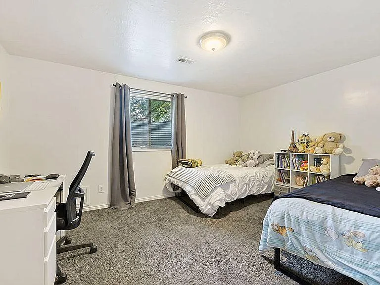 1043 N 2525 W — Photo 16