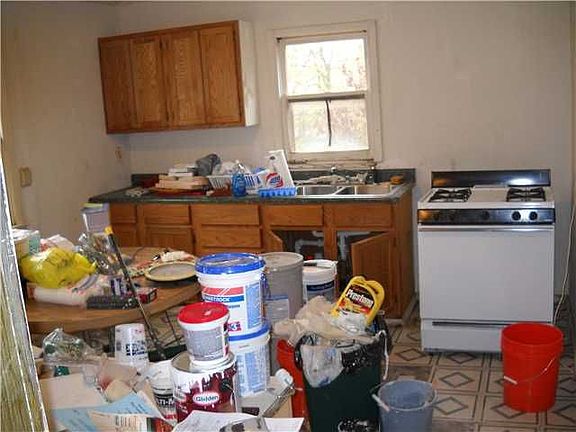 4th image of 4428 SE 37th St