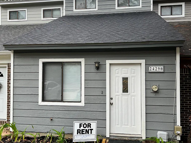 2429 Talco Hills Dr #2429B — Photo 1