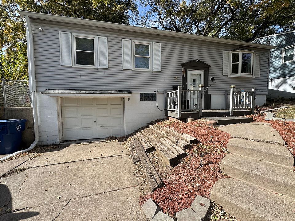 1st image of 15 Riverview Ln
