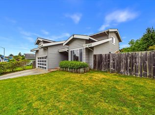 4951 Lundblade Dr, Eureka, CA 95503