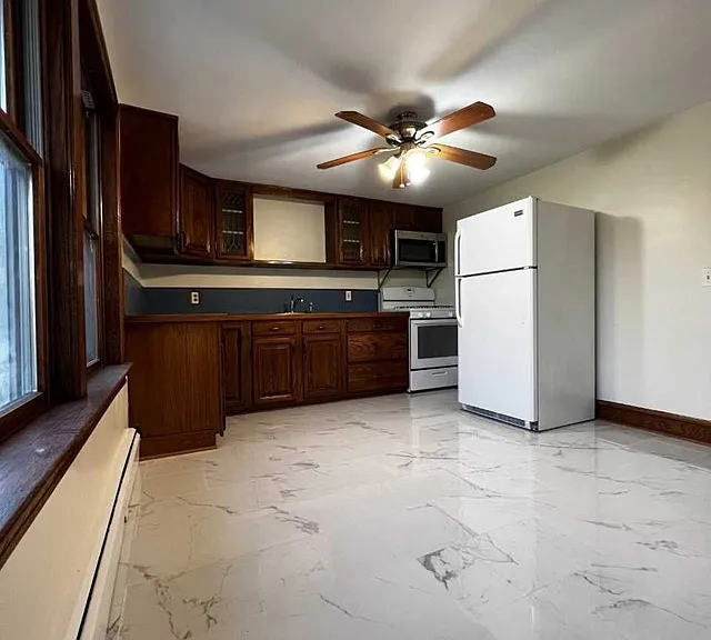 8 Franklin St #2 — Photo 2