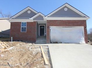 111 Kendallwood Dr, Lawrenceburg, KY 40342