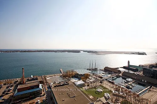 218 Queens Quay W #2611 Photo 1