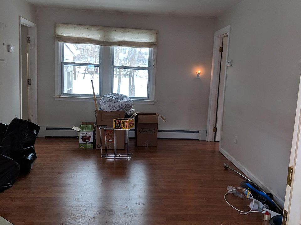 2nd image of 11-15 Sergio Ln
