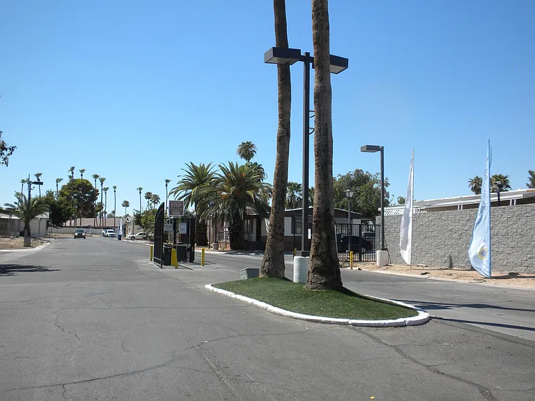 Pueblo del Sol — Photo 4