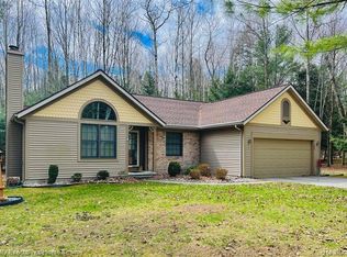 7162 Aitken Rd, Lexington, MI 48450