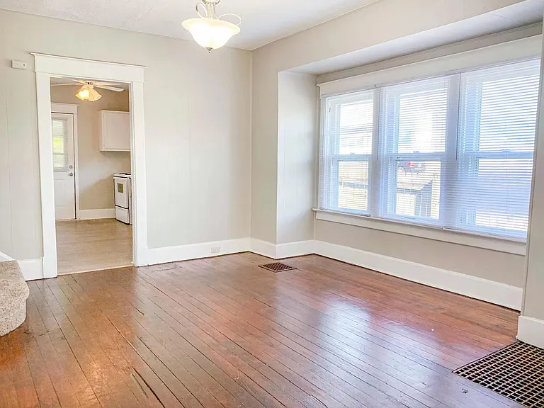 756 E Pleasant Run Parkway North Dr — Photo 5