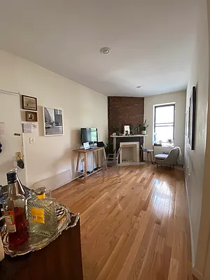 Rented by Best Apartments North Inc | media 41