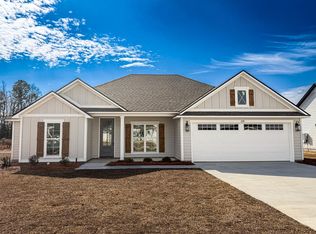 220 Barry Field Cir, Hahira, GA 31632