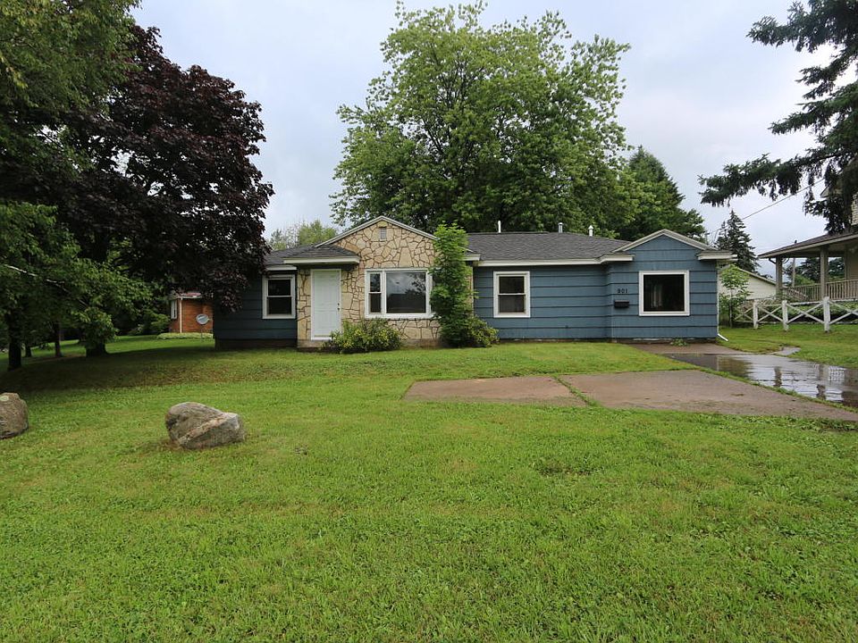 1st image of 901 Ryan Ave