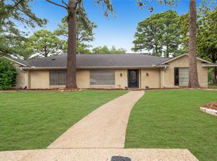 1715 Venetian Cir, Arlington, TX 76013