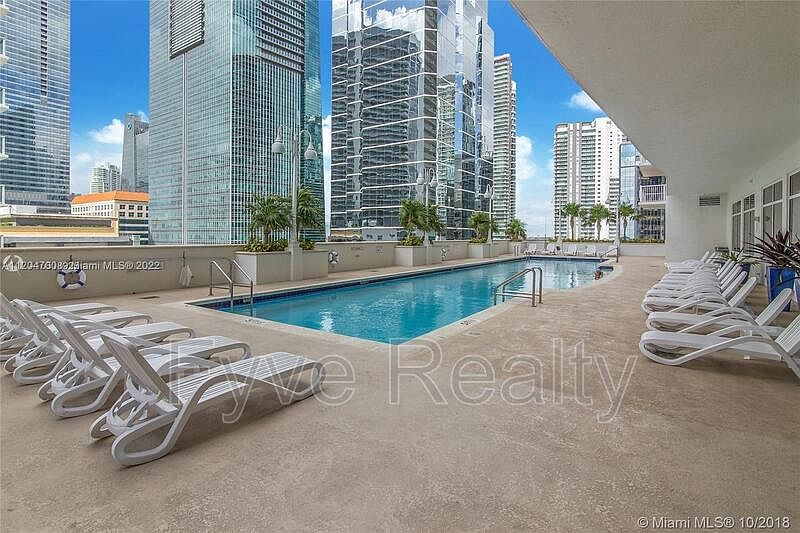 2nd image of 1200 Brickell Bay Dr APT 2710