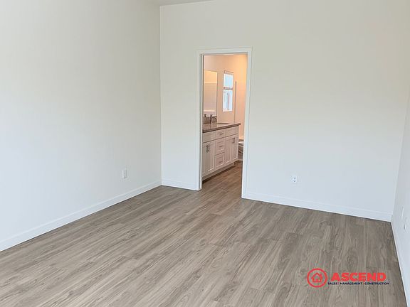 5th image of 8409 Frankie Lou St #B
