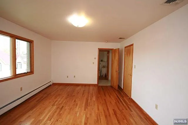 31 Marion Ave #2 — Photo 14
