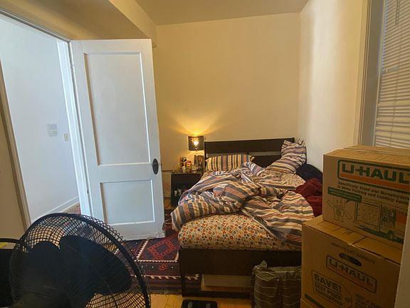 5th image of 2350 W Charleston St #1F