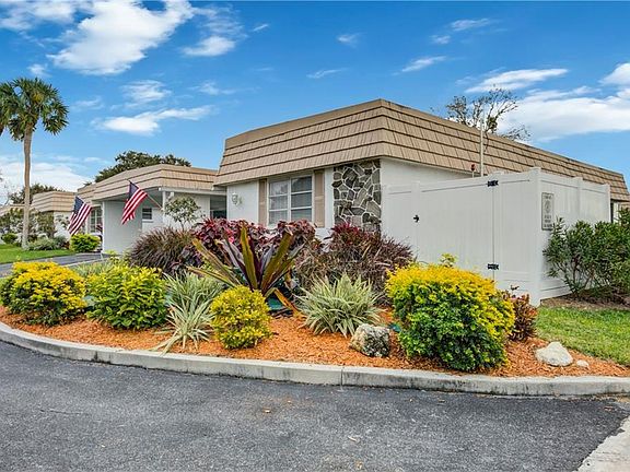 2nd image of 2306 Canalbluff Pl #V-286