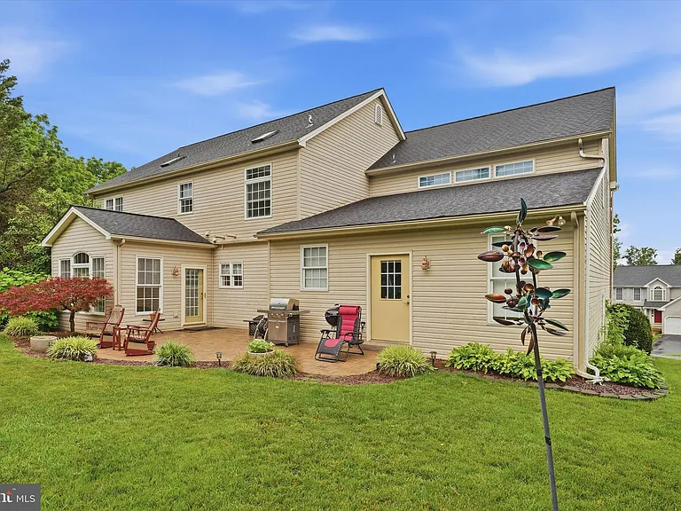 11406 Rolling Green Pl — Photo 43