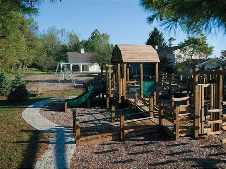 15231 Mystic Rock Dr — Photo 46