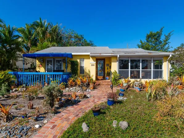 408 Channel Dr, Tampa, FL 33606